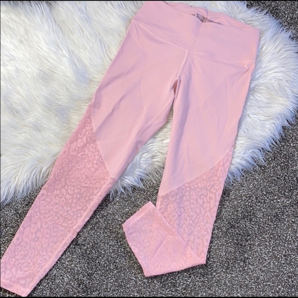 Pink leopard leggings